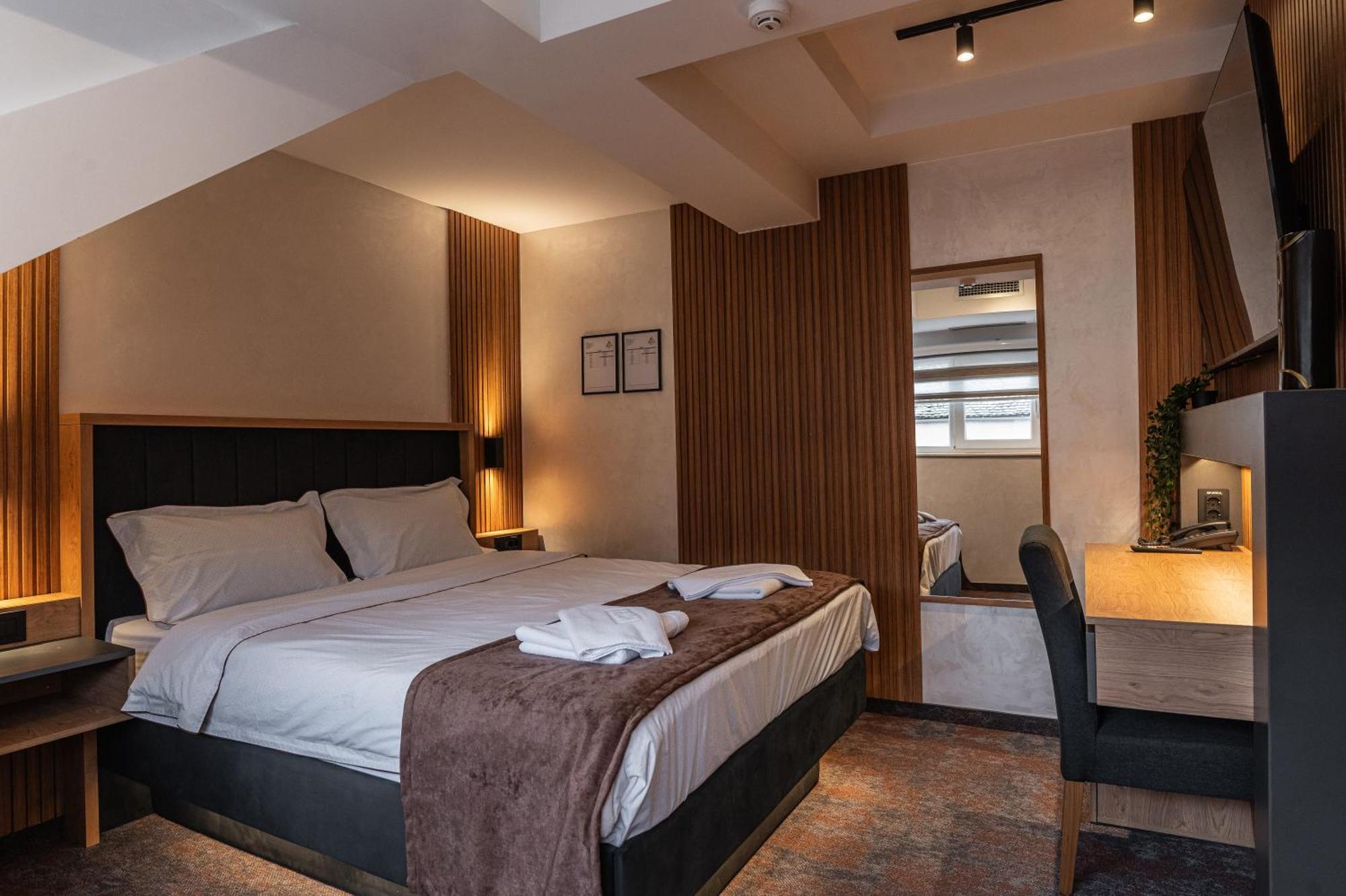 Hotel Astral Šabac Oda fotoğraf