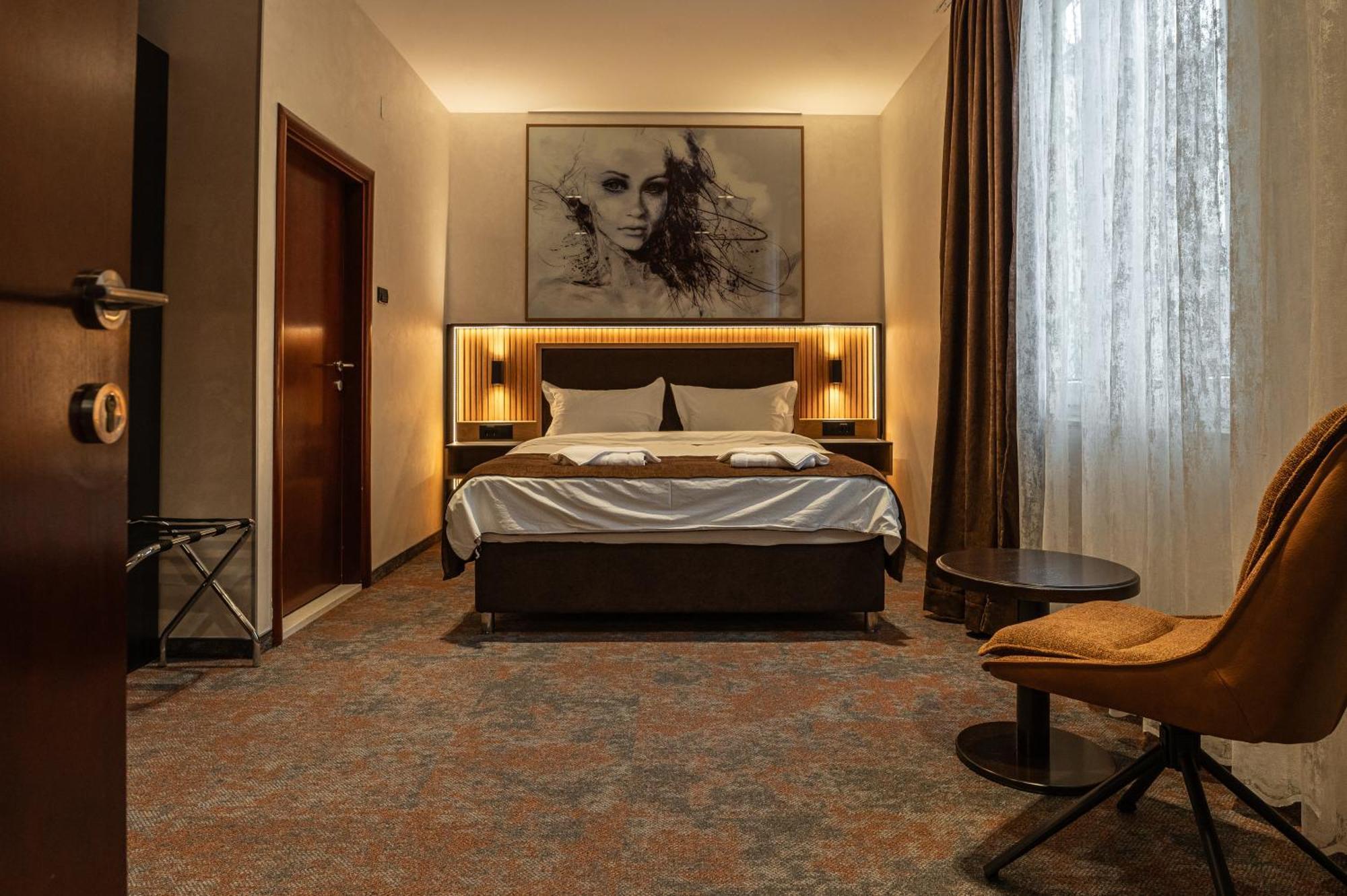 Hotel Astral Šabac Oda fotoğraf