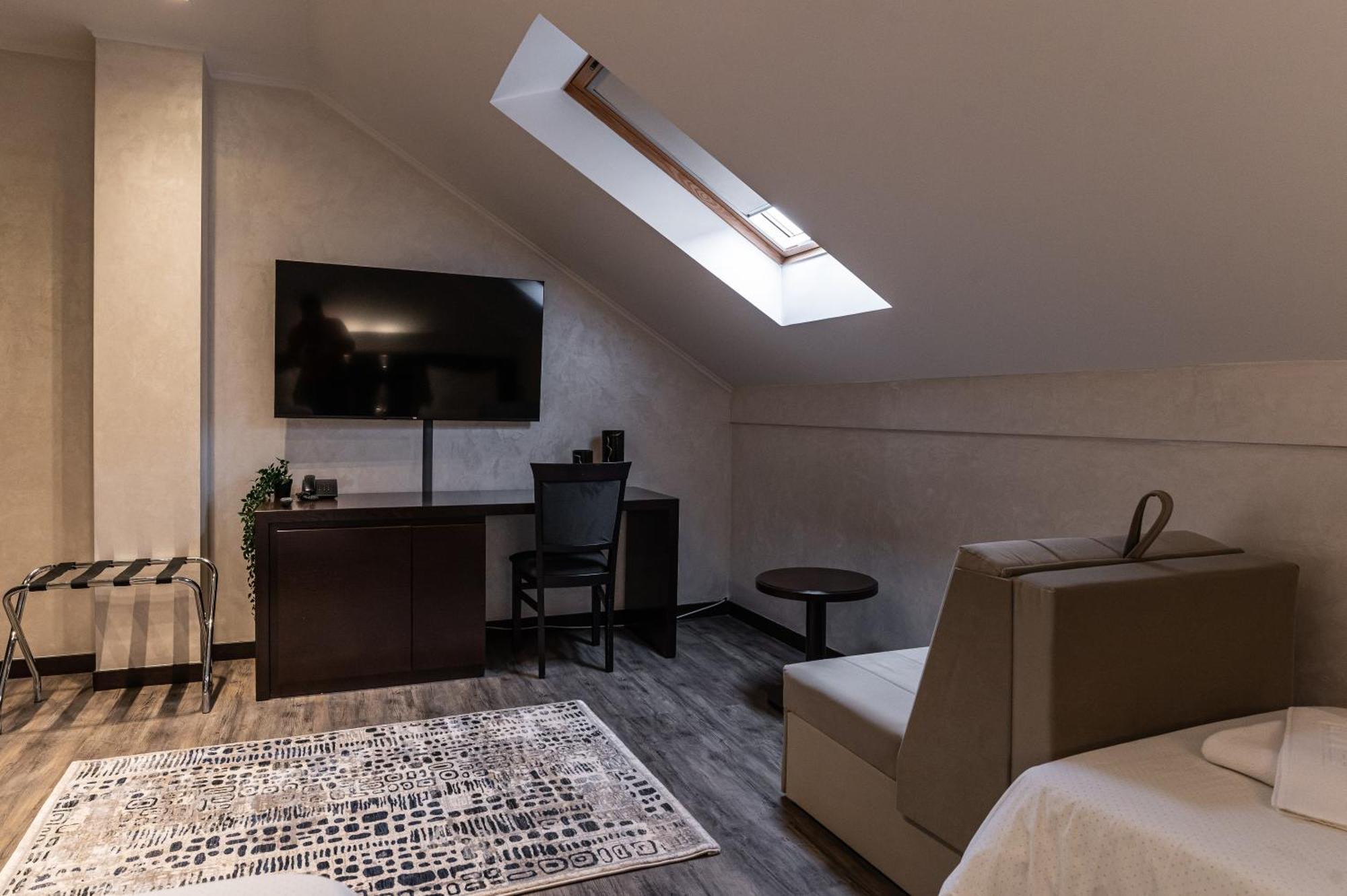 Hotel Astral Šabac Oda fotoğraf