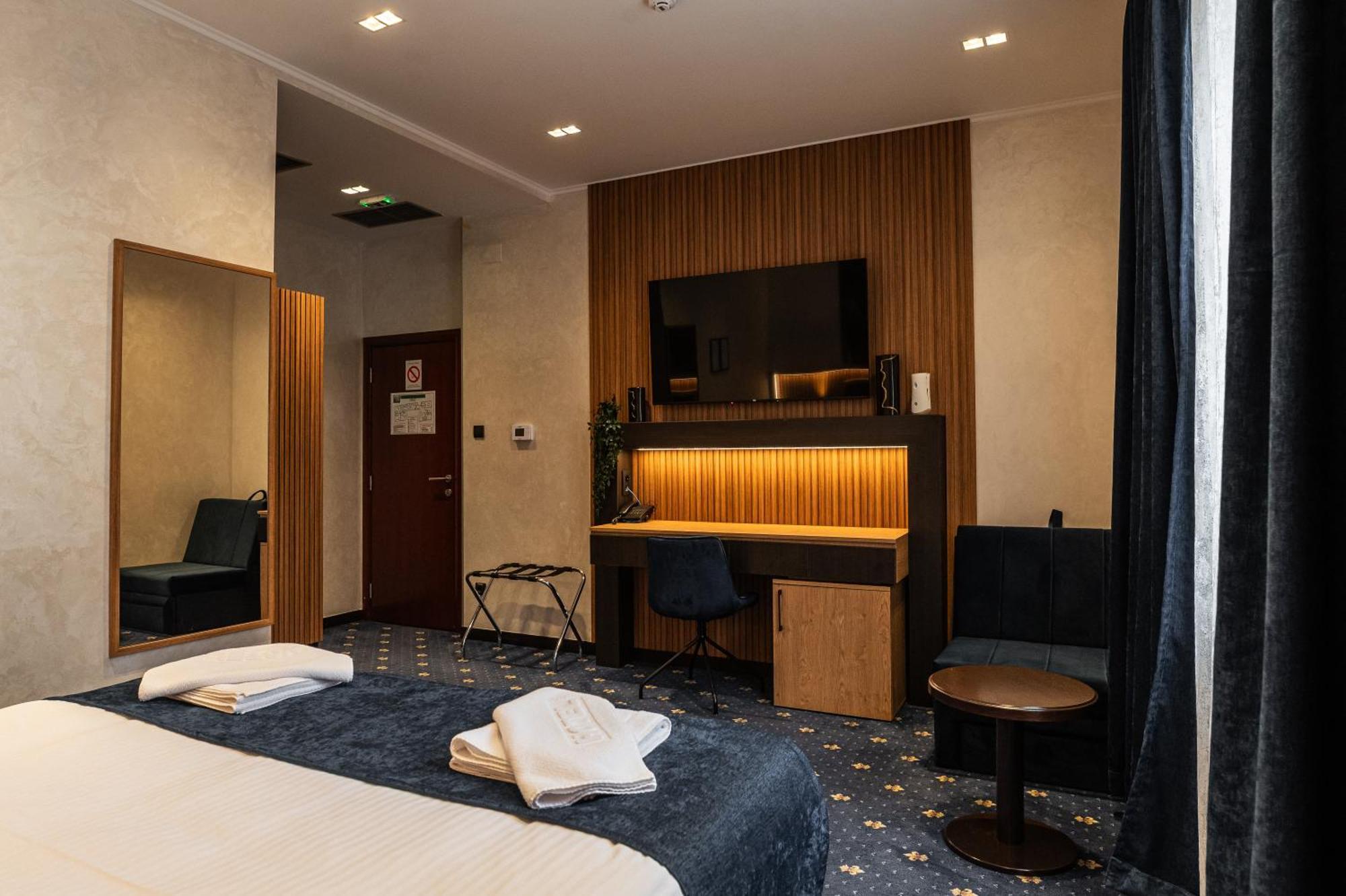 Hotel Astral Šabac Oda fotoğraf