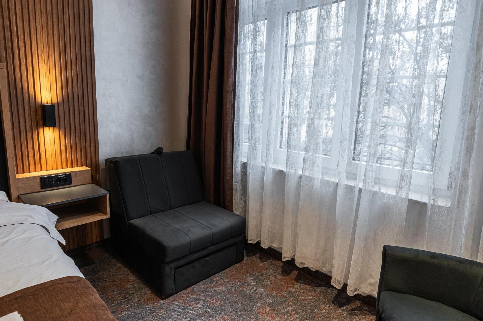 Hotel Astral Šabac Oda fotoğraf